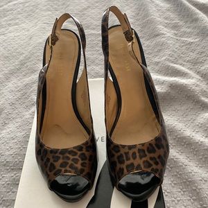 Sling back open toe heel.